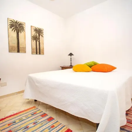 Charming House In With Sea View Vakantiehuis