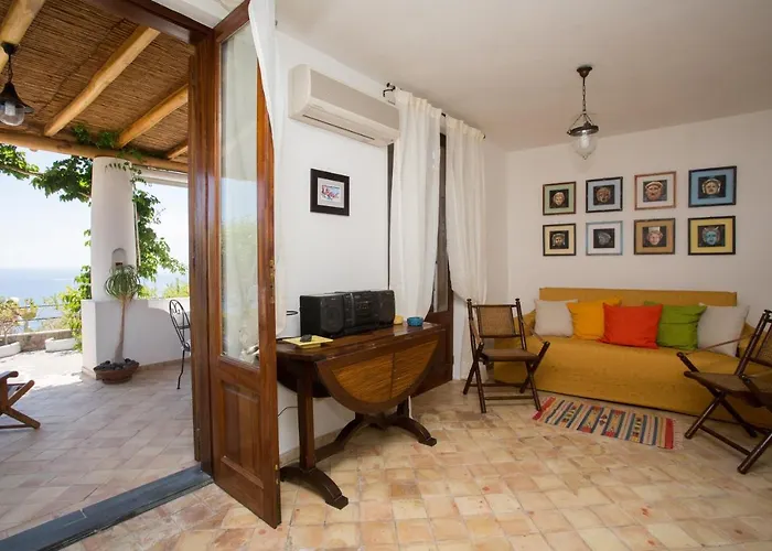 Ferienhaus Charming House In With Sea View