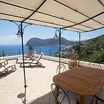 Charming House In With Sea View * Città di Lipari