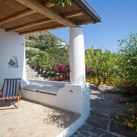 Charming House In With Sea View Città di Lipari