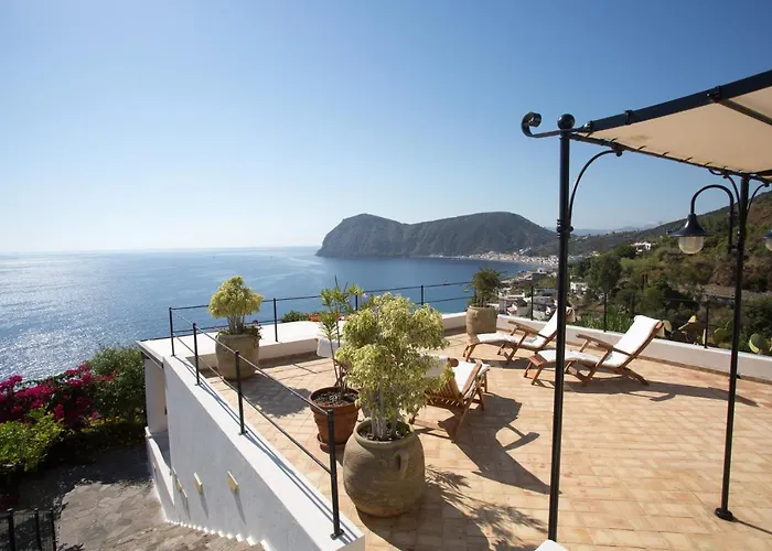 Charming House In With Sea View Hébergement de vacances Lipari (Isola Lipari)